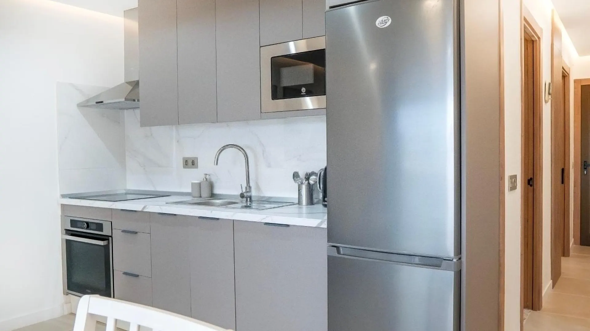 Ferienhaus Newly Renovated, Luxurious Apartment With A Heated Pool, 259 San Miguel de Abona Spanien
